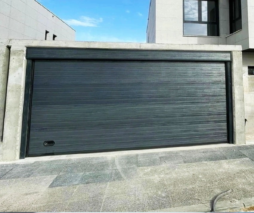 Puertas seccionales en Huesca